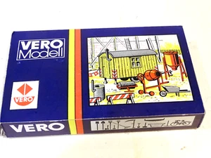 VERO ( 2/67 )  KIT MATERIELS DE CHANTIERS NEUF EN BOITE A MONTER  ECHELLE HO - Picture 1 of 4