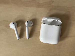 Apple AirPods 2ème génération avec étui de charge - Blanc - LIRE DESCRIPTION - Photo 1 sur 7