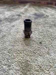 Land Rover Defender Discovery Cylinder Head Water Inlet Heater Pipe Adaptor - Picture 1 of 2