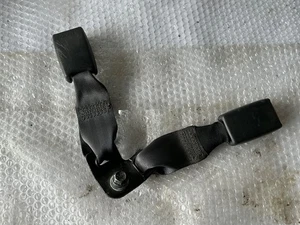 Seat Belt Dual Black Buckle one Bolt Rear Center 2012 Honda Fit 5-1-9p - Picture 1 of 4