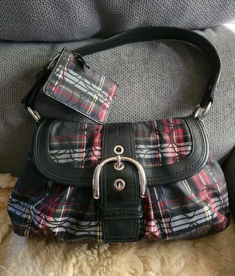 Coach F15485 Vintage Black & Red Soho Signature C Bag And Matching Wallet  - Image 1 of 4