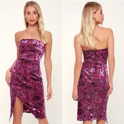 Vestido Lulus There She rosa estampa floral burnout veludo sem alças magenta GG - Imagem 1 de 4