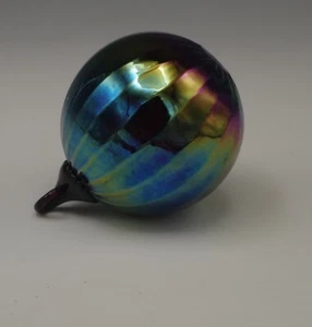 ART GLASS IRIDESCENT CARNIVAL GLASS HAND BLOWN  ORNAMENT GLASS EYE STUDIO? - Picture 1 of 5