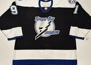 Authentic Reebok NHL Tampa Bay Lightning Steve Stamkos Hockey Jersey - Picture 1 of 10