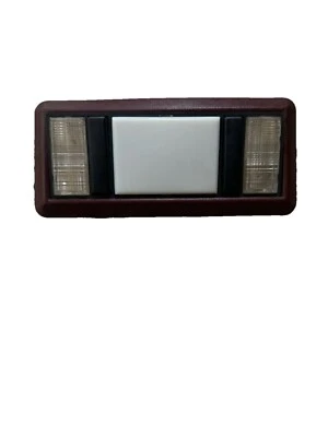 88-98 Chevrolet GMC C/K Truck Suburban DOME LIGHT & Socket Assembly - Granate/rojo Foto 1 de 2