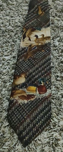 Vintage Van Heusen Neck Tie Adult Mens Multicolor Duck Print 100% Silk Necktie - Picture 1 of 5