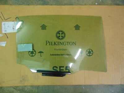 SUBARU IMPREZA HATCHBACK FITS RIGHT REAR PASSENGER SIDE DOOR GLASS FD25470GTY - Image 1 of 3