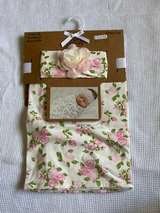 PHOTO OP AND SWADDLE FLORAL SET - Picture 1 of 3