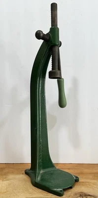 Tapón de botellas National de hierro fundido vintage Foto 1 de 4