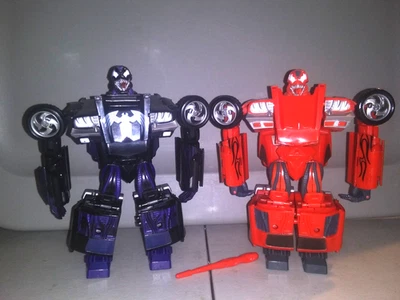 Hasbro Transformers Marvel Crossovers Venom and Carnage with One Missile Foto 1 de 4