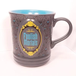Taza de café Hallmark The Haunted Mansion Disney Ride texturizada FOOLISH MORTALS - Imagen 1 de 8