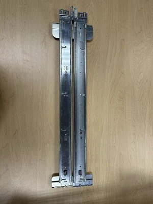 Dell PowerEdge R720 R720XD R730 R740 B6 Server Rails Kit 0TKYT 24V27 61KCY FYK4G - Image 1 of 2