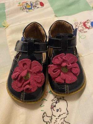 Кожаная обувь для девочек ясельного возраста Livie & Luca с розовым цветком размер 6 - Изображение 1 из 4