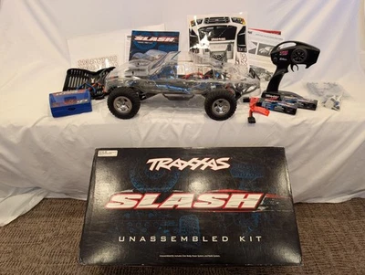 Corredor de pista corta Traxxas Slash 2x2 (58014-4) Foto 1 de 4