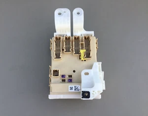 Multiplex Body Control Module 2014-2016 Toyota Corolla BCM 82730-02F40-A * - Picture 1 of 11