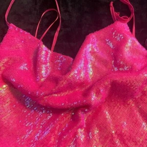 GB new with tags pink sequin spaghetti strap crop top, size medium - Picture 1 of 10