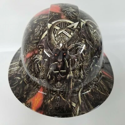 NUEVO ALA COMPLETA Sombrero Duro Personalizado Hidro Sumergido en ETERNAL CHAOS DEVILS PATIO DE RECREO  Foto 1 de 4