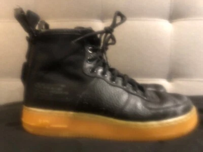 Nike SF Air Force 1 Mid Negro/Goma Botines AA3966-002 Mujer’s Talla 9 Foto 1 de 4