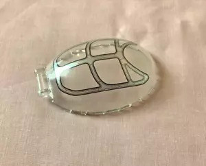 LEGO Part no 98102pb01: Windscreen 8x6x 2 1/3 Bubble Canopy Silver Frame Pattern - Picture 1 of 3