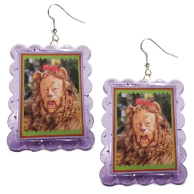 ОГРОМНЫЙ Funky волшебник страны Оз трусливый лев серьги персонаж костюм подвеска ювелирных изделий - Изображение 1 из 3