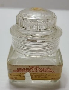 Vintage Suqibb Dicalcium Phosphate Compound With Viosterol GLASS BOTTLE - Picture 1 of 6