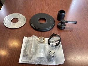 NEW Moen UT2181BL Dartmoor M-Core 2-Series Valve Only Trim Matte Black B262 - Picture 1 of 5