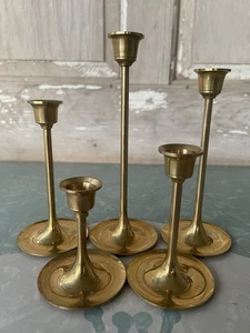 Vintage Messing abgestuft Kerzenständer Kerzenhalter langer Stiel 5er Set MCM 7-3" - Bild 1 von 4