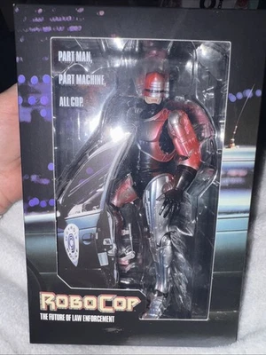 NECA ~ RoboCop El futuro de la aplicación de la ley ~ Ultimate Robocop ~ Serie de carteles Foto 1 de 4