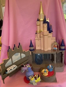 Disney World Parks Cinderella Schloss Leuchtspielset Walt 100th Anniversary - Bild 1 von 19