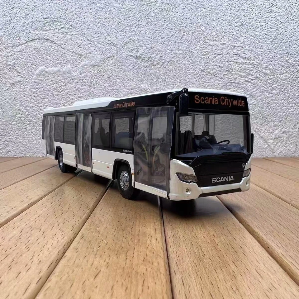 1:50 Scania city bus alloy model car ornament, suitable for bus scene display - Image 1 of 4