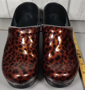 DANSKO Women’s Patent Leather Animal Leopard Cheetah Print Clogs SZ 37  US 6.5/7 - Picture 1 of 7