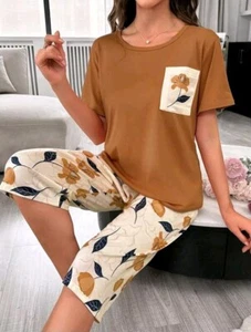 Women's floral print pajama set, round neck short-sleeved top Color Brown 🤎 - Picture 1 of 2