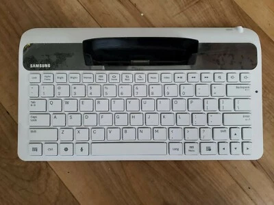 Samsung ECR-K10AWE Galaxy Tab 7" Keyboard, White - Image 1 of 2