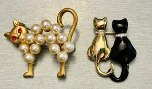 Cat Brooches Both Gold Toned Plus Rhinestones Lot 88 - Bild 1 von 5