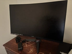 MSI Optix MAG27CQ 27 inch WQHD 144Hz Curved Gaming Monitor Wide View True Colors - Picture 1 of 4