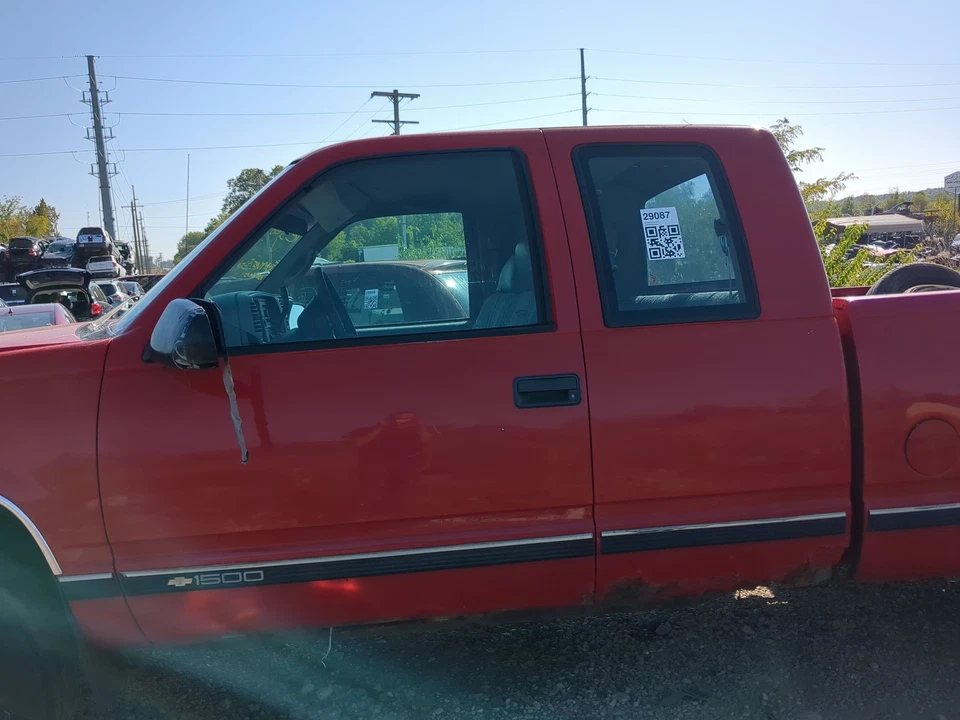 Chevrolet K1500 Driver Front Door Oem W2ERA Foto 1 de 4