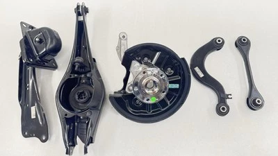 22-25 VOLKSWAGEN GOLF R RIGHT REAR SPINDLE KNUCKLE HUB WITH CONTROL ARM SET OEM - Image 1 of 4