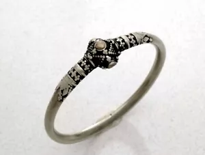 Rare old tribal silver bracelet bangle from mountains in South India, 1930's - Picture 1 of 3
