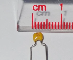 2 pcs 0.047uF (47nF) Ceramic Capacitors, 100 V, X7R, 1C25Z5U473M050B, (10C12) - Picture 1 of 2