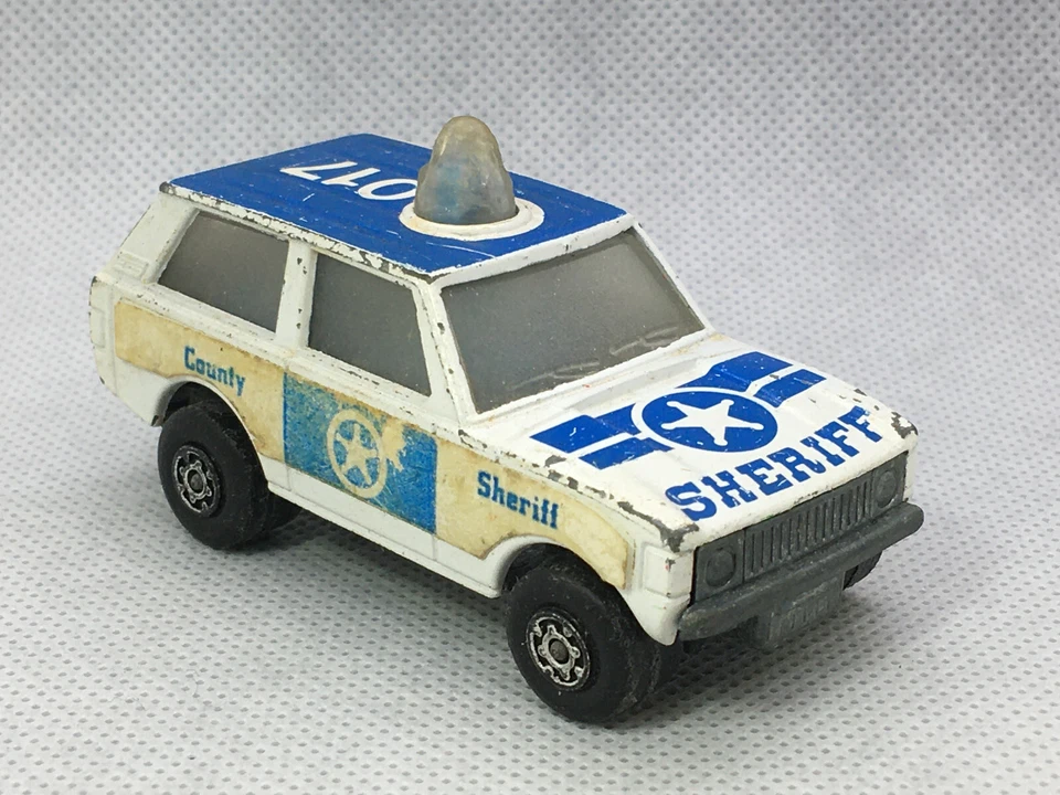 POLICE PATROL  ~ LESNEY MATCHBOX No20 -- ROLAMATICS - Image 1 of 4