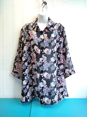 Camisa múltiple negra floral larga Attention para mujer con botones semi transparente ligera 2X Foto 1 de 4