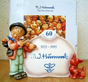 "Figura Hummel "PUPPY LOVE PLAQUE" HUM 767 TMK7 Goebel EDICIÓN ESPECIAL NUEVA EN CAJA G961 - Imagen 1 de 6