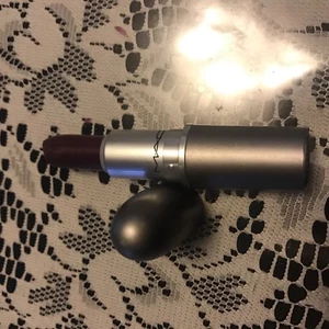 Rossetto "VELLUTO" NUOVO CON SCATOLA, MAC, super raro, fuori produzione - Foto 1 di 2