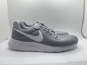 Nike Schuhe Damen Gr. 11 grau weiß Tanjun sportlich Laufen Turnschuhe DJ6257-003 - Bild 1 von 6