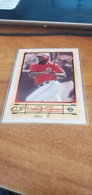 2004 Fleer - #70 Vladimir Guerrero Sweet Sigs - Image 1 of 2