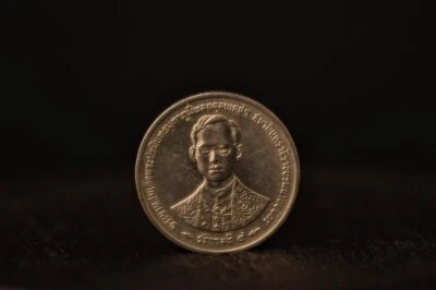 1 THB Coin for the 50th anniversary of King Rama 9's throne accession Rare 1996 - Image 1 of 2