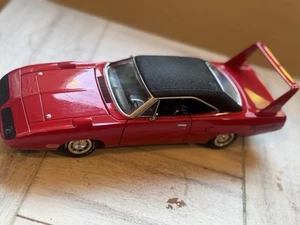 Johnny Lightning Limited Edition 1970 Plymouth Superbird Red RARE 1:24 Scale - Imagen 1 de 7