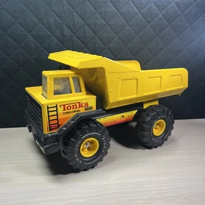 Vintage 1983 Tonka Turbo Diesel Dump Truck Yellow Mag Wheels XMB-975 NICE - Picture 1 of 13