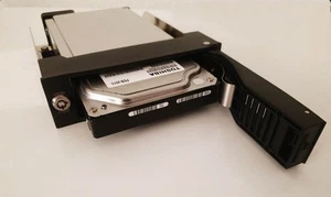 Addonics Snap-In Mobile Rack 3.5" SATA Hard Drive Docking Station Hot Swap Black - Picture 1 of 12