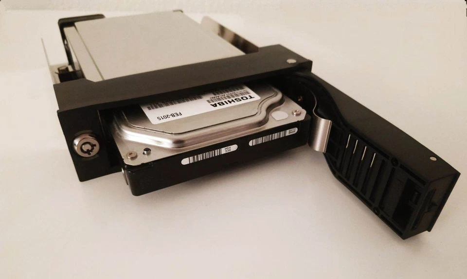 Addonics Snap-In Mobile Rack 3.5" SATA Hard Drive Docking Station Hot Swap Black - Image 1 of 4